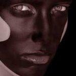 Black-Paited-Face-Lady