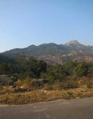 Shri-Naina-Devi-Temple-Himachal-Hill-View-