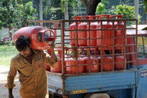 इस दिन आएगी आपके गाँव में रसोई गैस की गाड़ी Lpg Gas Cylinder