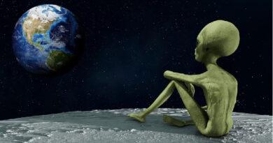 america-ufo-hearing-alien-spacecraft-is-present-with-america-former-intelligence-officer-david-grusch-made-shocking--disclosure