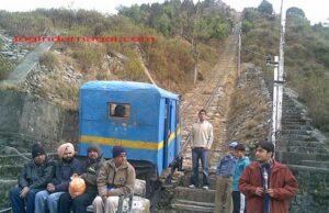 Haulage_in_the_Joginder_Nagar_Valley