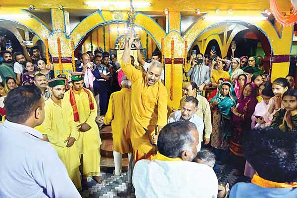 Devta Dayan Yudh