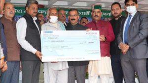 मुख्यमंत्री ने आपदा प्रभावित परिवारों को ज़ारी किए 14 करोड़ CM-Sukhu-released-Rs-14-crore-to-disaster-affected-families