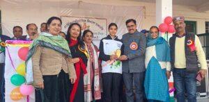 jeevan-thakur-honours-students-tikru