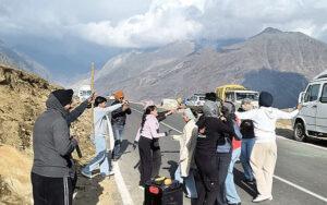 Rohtang Baralacha Kunzum Shinkula Snowfall