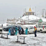 बर्फबारी होने से हिमाचल के पर्यटक स्थलों पर पहुंचने लगे मेहमान fresh-snowfall