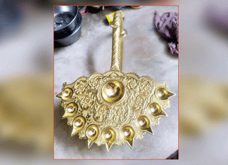 चंडीगढ़ के श्रद्धालु ने मां ज्वाला के दरबार में अर्पित किया एक किलो सोने का आरती दीपक