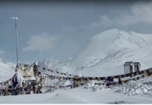 हिमाचल की ऊंची चोटियों पर ताज़ा बर्फ़बारी के बाद तेज़ हुई शीतलहर