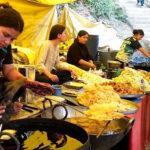 girls-jalebi-pakoda
