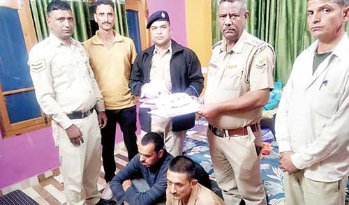 बरोट स्थित होम स्टे में नशे का कारोबार
