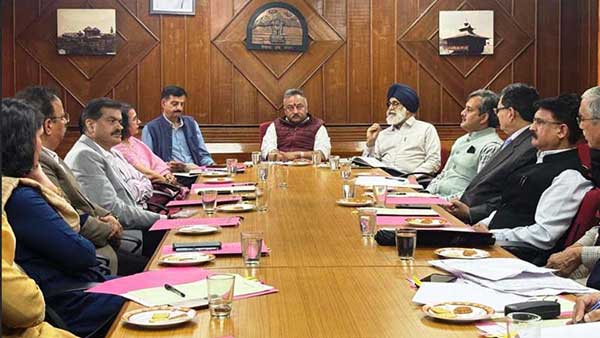 भविष्य की नौकरियों के लिए तैयार होंगे हिमाचल के युवा