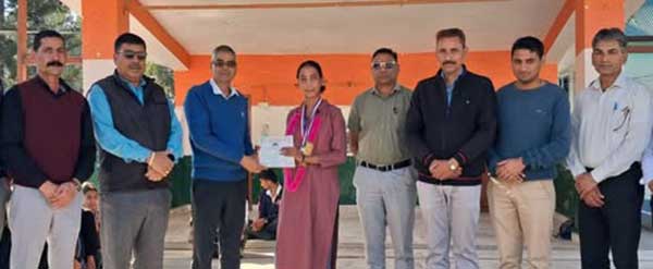 जिला स्तरीय खेल कूद प्रतियोगिता में छाई रावमापा जोगिन्दरनगर की अक्षिता