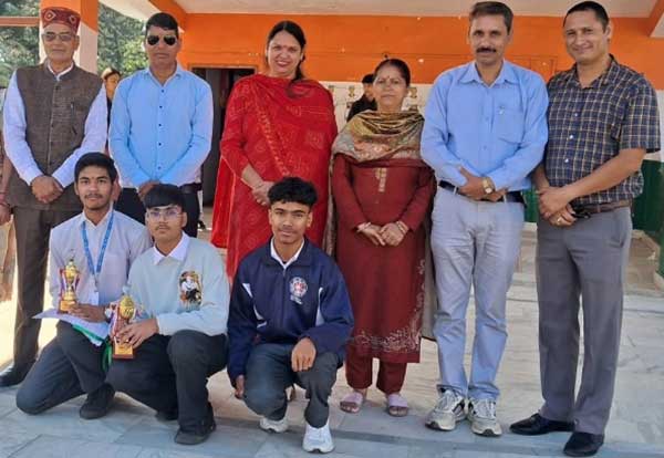 जिलास्तरीय सांस्कृतिक प्रतियोगिता में छाए रावमापा जोगिन्दरनगर के विद्यार्थी